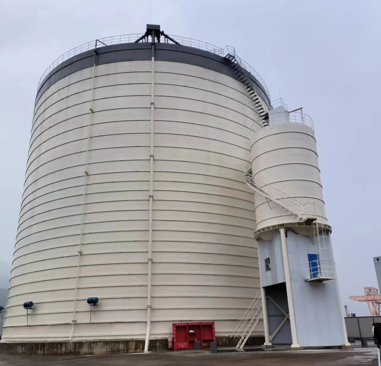 北湖10万吨水泥钢板库